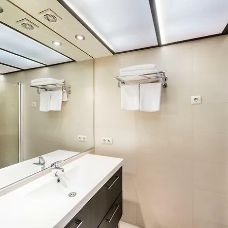 Santa Fe Apartment *